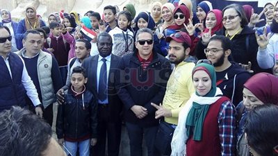 وزير الآثار يكشف تفاصيل جديدة حول اكتشاف الجبانة الغربية بالأهرامات