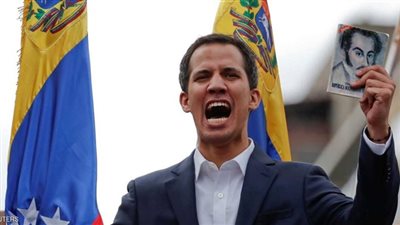 إسبانيا وبريطانيا تعترفان بزعيم المعارضة جوايدو رئيسا لفنزويلا