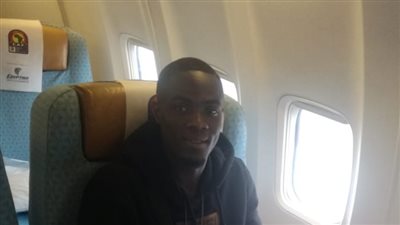 نجم مان يونايتد يصل مطار القاهرة للمشاركة في مباريات أمم أفريقيا