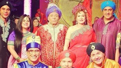 بالصور..عادل إمام بالزي الهندي في 