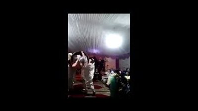 بالفيديو.. لحظة سقوط عروس مغربية من فوق هودج «العمارية»