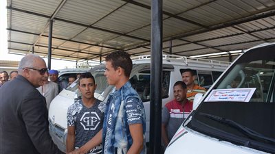 محافظ الوادي الجديد يخفض رسوم كارت المرور وأجرة خط مركز باريس