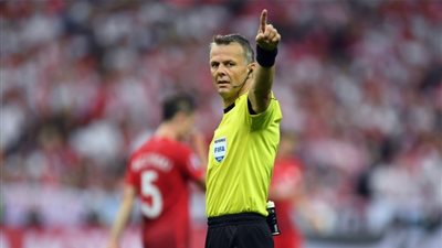 الهولندي «كويبرس» حكمًا للقاء البرازيل وكوستاريكا في كأس العالم