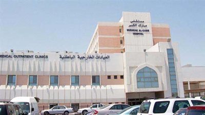 حادث مأساوي لأسرة مصرية بالكويت ينهي حياة الأب والأم