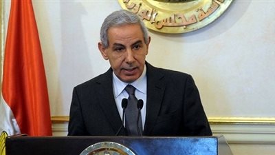 رئيس الحكومة ينيب وزير التجارة لافتتاح الملتقى الثالث للاستثمار