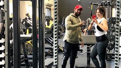 ياسمين عبد العزيز في الجيم.. والجمهور: «وحش الشاشة»