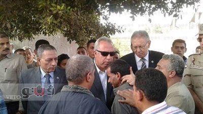 بالصور.. أهالي بير عمارة بالشرقية يشيعون جثمان شهيد الشيخ زويد