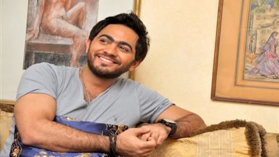 تامر حسنى يسخر من عودة التوقيت الشتوى من أجل شهر رمضان