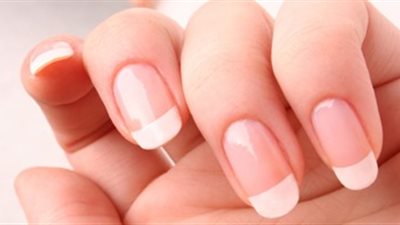 خلطة العسل وزيت الزيتون لعلاج الأظافر الضعيفة