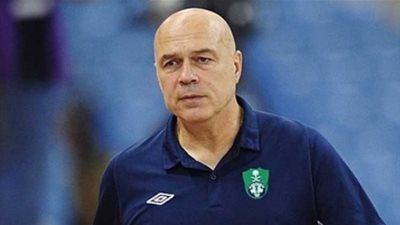 «جروس» يفصل لاعبي الزمالك عن أزمة مرتضى منصور قبل السوبر السعودي