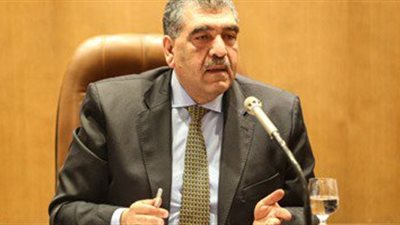 مدير «النصر للسيارات» يطالب وزير قطاع الأعمال بزيارة الشركة