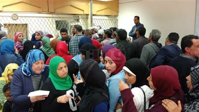 اللجنة المالية بالزمالك: مستمرون في صرف المرتبات حتى آخر موظف (صور)