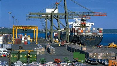 ميناء نويبع يستقبل 591 راكبا و25 سيارة