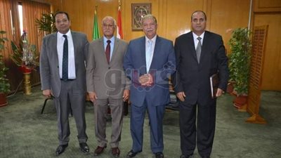 محافظ الإسماعيلية يستقبل رئيس محكمة شمال سيناء