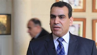 «وزير الثقافة» في جولة مفاجئة للأوبرا دون حراسة