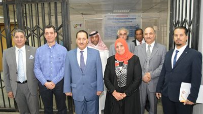 الأمير نايف بن ثنيان آل سعود يزور كلية الصيدلة جامعة عين شمس