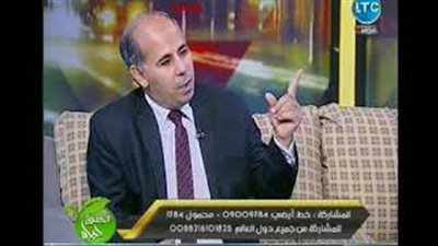 عالم أزهري: إذا كان الإمام لا يحفظ القرآن فيجب على المصلين ترك الصلاة