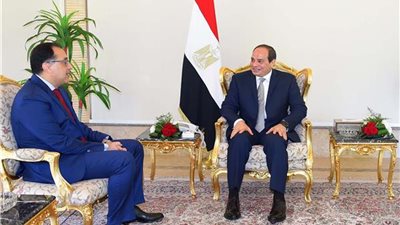 السيسي يطالب حكومة مدبولي بـ6 محاور في خطاب التكليف.. القضاء على الإرهاب أولوية.. تحقيق معدل نمو 7% سنويا.. خفض عجز الموازنة ومعدلات التضخم والبطالة.. ترشيد الاستهلاك والنفقات.. وتحسين مستوى المعيشة