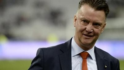 فان جال: «ميسي» لاعب رائع.. وأحترم تواضعه