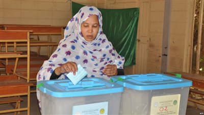 صدام الجنرال والإخوان.. 5 معلومات عن انتخابات موريتانيا المرتقبة