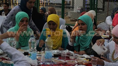 مؤسس «سلفي كوستا» يشارك في حفل إفطار «صيدلة عين شمس»