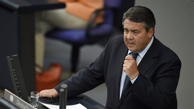 نائب ميركل: لا يجوز أن نتخلى عن اليونان