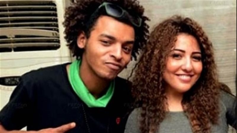 الفنانة مي كساب و