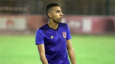 إصابة مؤمن زكريا في الركبة خلال مران الأهلي