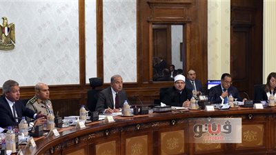 9 قرارات حكومية جديدة.. 5 أيام إجازة عيد الأضحى تبدأ الخميس.. إرسال قانون التأجير التمويلي والتخصيم لمجلس الدولة.. إقرار آخر لتنظيم الملاحة النهرية.. وكلية لطب الأسنان بأسوان وأخرى للإعلام بالمنوفية