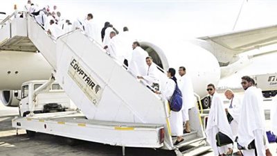 مصر للطيران تنقل اليوم 3800 معتمر على متن 17 رحلة جوية