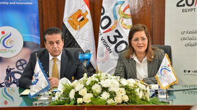 وزيرا التخطيط والتعليم العالي يشهدان توقيع بروتوكولين للتعاون