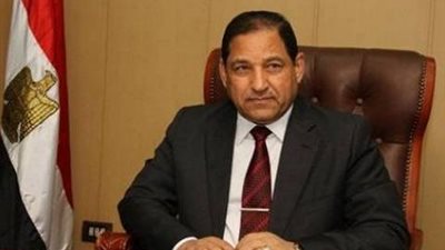 محافظ أسوان يحيل مسئولي مشروع النقل الداخلي للتحقيق