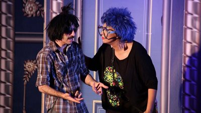 «أبو كبسولة».. «متعة الشبع».. تصدرت شباك إيرادات «مسرح الدولة».. المسرحية هزمت فكرة «الكراسي الفارغة».. وأبطال العرض يحلمون بـ«جولة المحافظات» ليشاهده