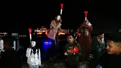 أهالي أسوان يحتفلون بليلة رأس السنة