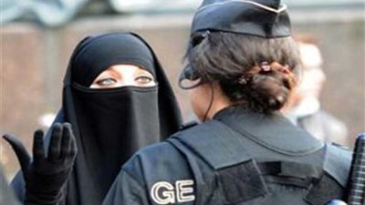 النرويج تتجه إلى حظر النقاب في المدارس