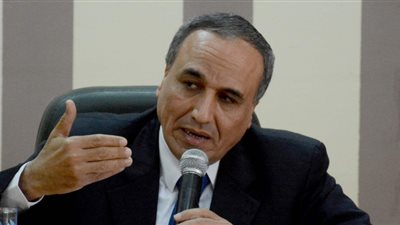 نقيب الصحفيين: المقاولون العرب رافعة المشروعات العملاقة