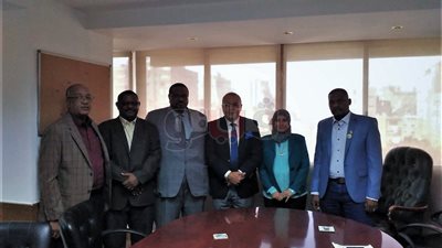 رئيس «تنمية الصادرات» يبحث تلبية احتياجات السوق السوداني من مواد البناء