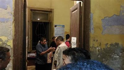 أهالي الصنافين بالشرقية يتجمهرون أمام نقطة شرطة اعتراضا على جشع السائقين