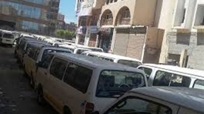 حملة مرورية على مواقف قنا للتصدي لمحاولات رفع تعريفة الركوب