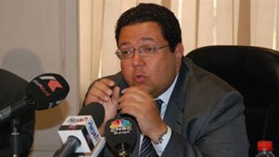 زياد بهاء الدين: حظر التجوال يؤثر على حركة التجارة والصناعة