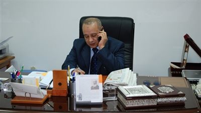 رئيس جامعة بورسعيد يناقش 