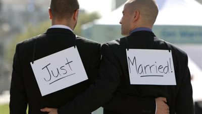 أستراليا تجري استفتاء إجباريا حول زواج المثليين