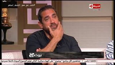 أمير كرارة للاعبي المنتخب: «انتوا رجالة وترجعوا بالسلامة» (فيديو)