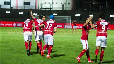 بالفيديو والصور.. الأهلي يفوز بثنائية على المصري ويحتل مركز وصيف الدوري