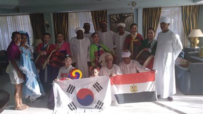 «أسوان للفنون الشعبية» تشارك في مهرجان كارديتسا باليونان (فيديو وصور)