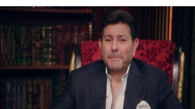 هاني شاكر يبكي على الهواء | فيديو