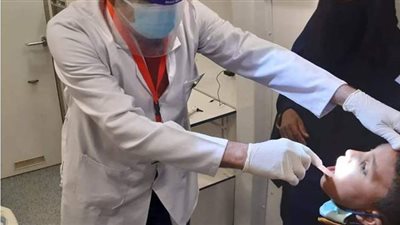 قوافل حياة كريمة بالوادي الجديد توقع الكشف الطبي على 595 مواطنا