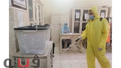 مرور فرق لتطهير لجان الاقتراع فى أسوان للتعقيم ضد فيروس كورونا | صور