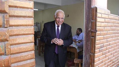 جلال السعيد يدلي بصوته في انتخابات مجلس النواب 2020 بالعجوزة . . صور