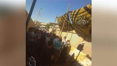 السيدات وكبار السن يتصدرون المشهد بانتخابات النواب في المنيا | صور